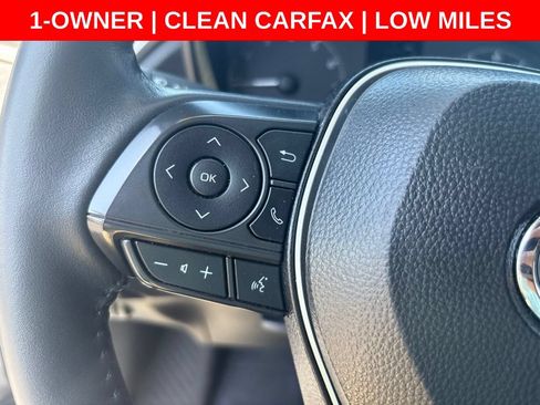 Used 2025 Toyota Corolla Cross LE FWD image 19