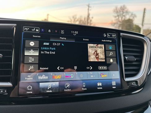 New 2026 Chrysler Voyager LX image 22