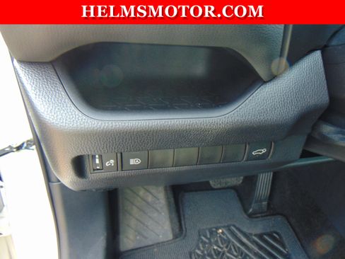 Used 2025 Toyota RAV4 XLE image 14