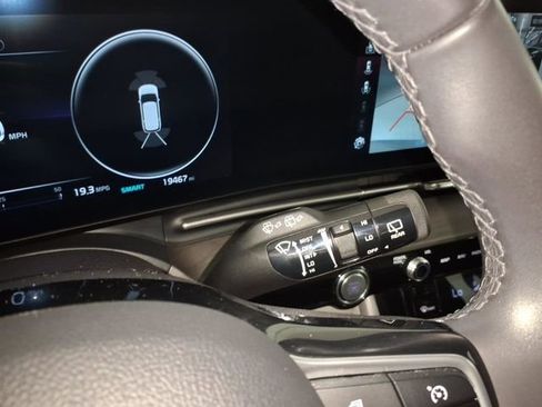 Used 2024 Kia Carnival SX FWD image 28