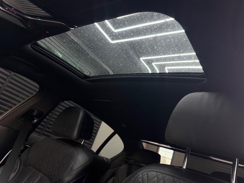 Used 2018 BMW 750i xDrive AWD/4WD image 12