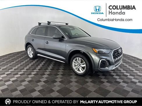 Used 2023 Audi Q5 2.0T Premium w/ Convenience Package AWD/4WD image 1