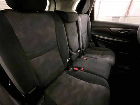 Used 2014 Nissan Rogue S image 27