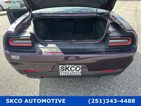 Used 2020 Dodge Challenger SXT w/ Blacktop Package image 18
