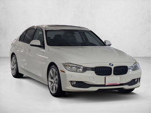 Used 2015 BMW 320i Sedan image 3