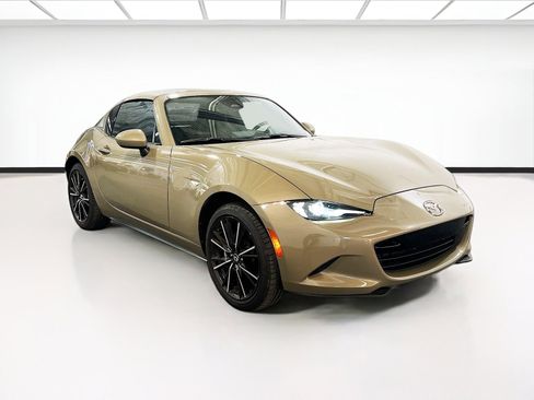 Used 2024 MAZDA MX-5 Miata RF Grand Touring image 3