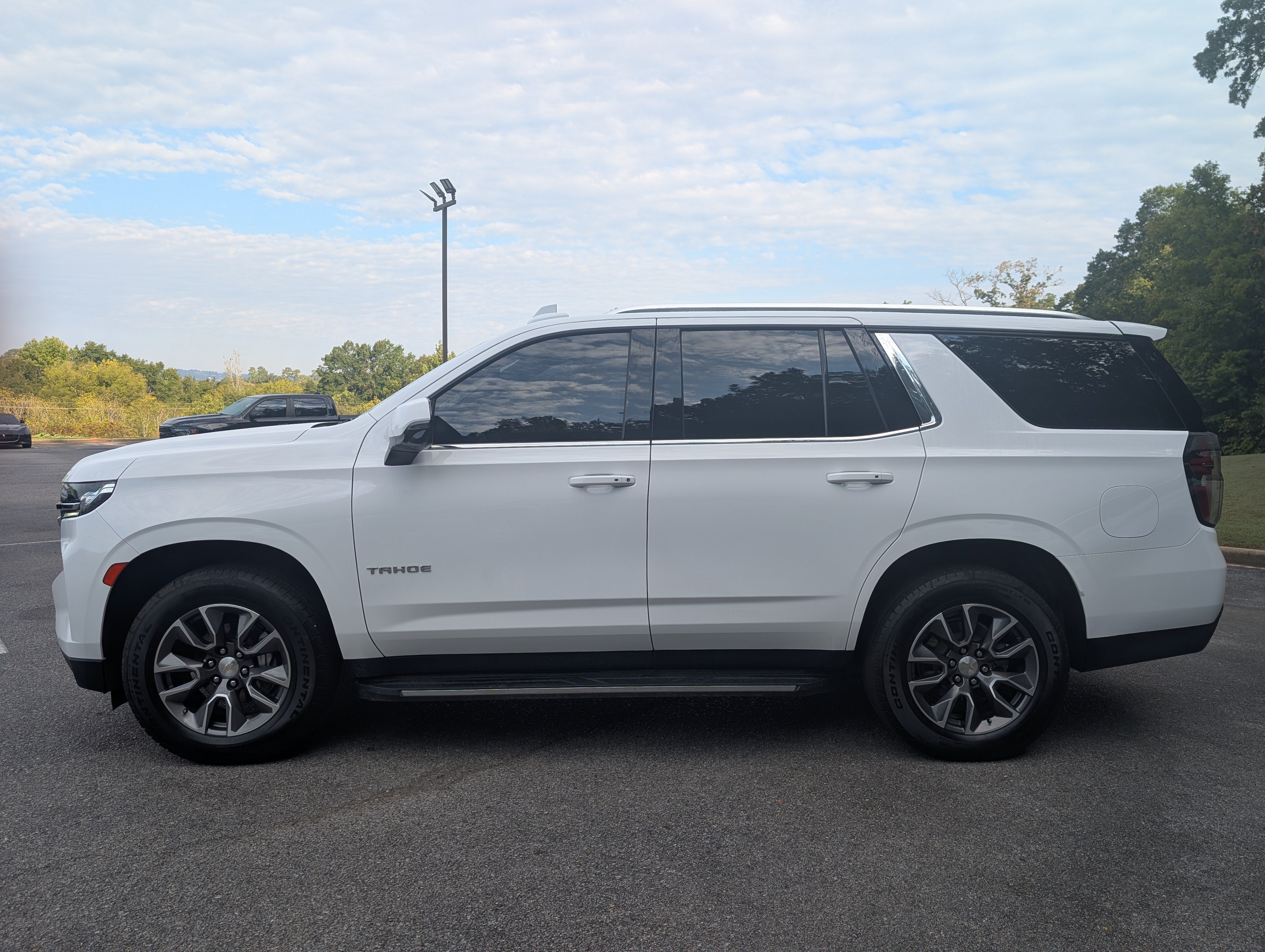 Used 2023 Chevrolet Tahoe LT w/ Luxury Package RWD image 6