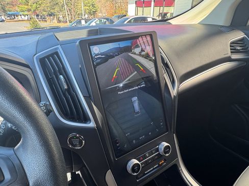 Used 2022 Ford Edge SEL w/ Convenience Package image 19