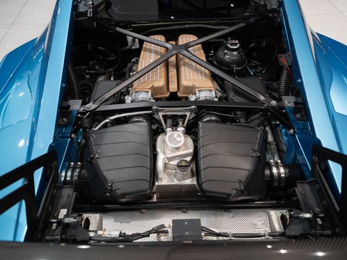 Used 2023 Lamborghini Huracan STO RWD image 57