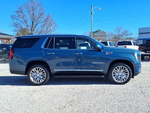 Used 2025 GMC Yukon Denali image 11