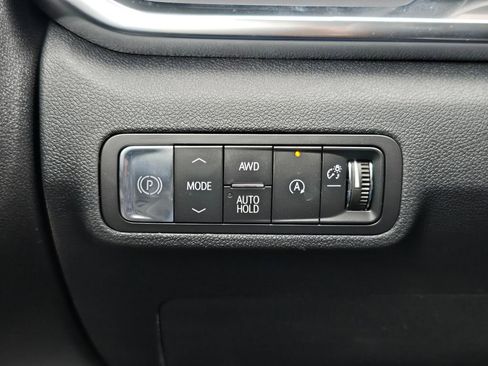 New 2026 GMC Terrain Elevation w/ Elevation Premium Package AWD/4WD image 17