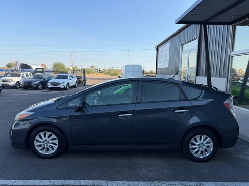 Used 2012 Toyota Prius Prime Advanced FWD image 4