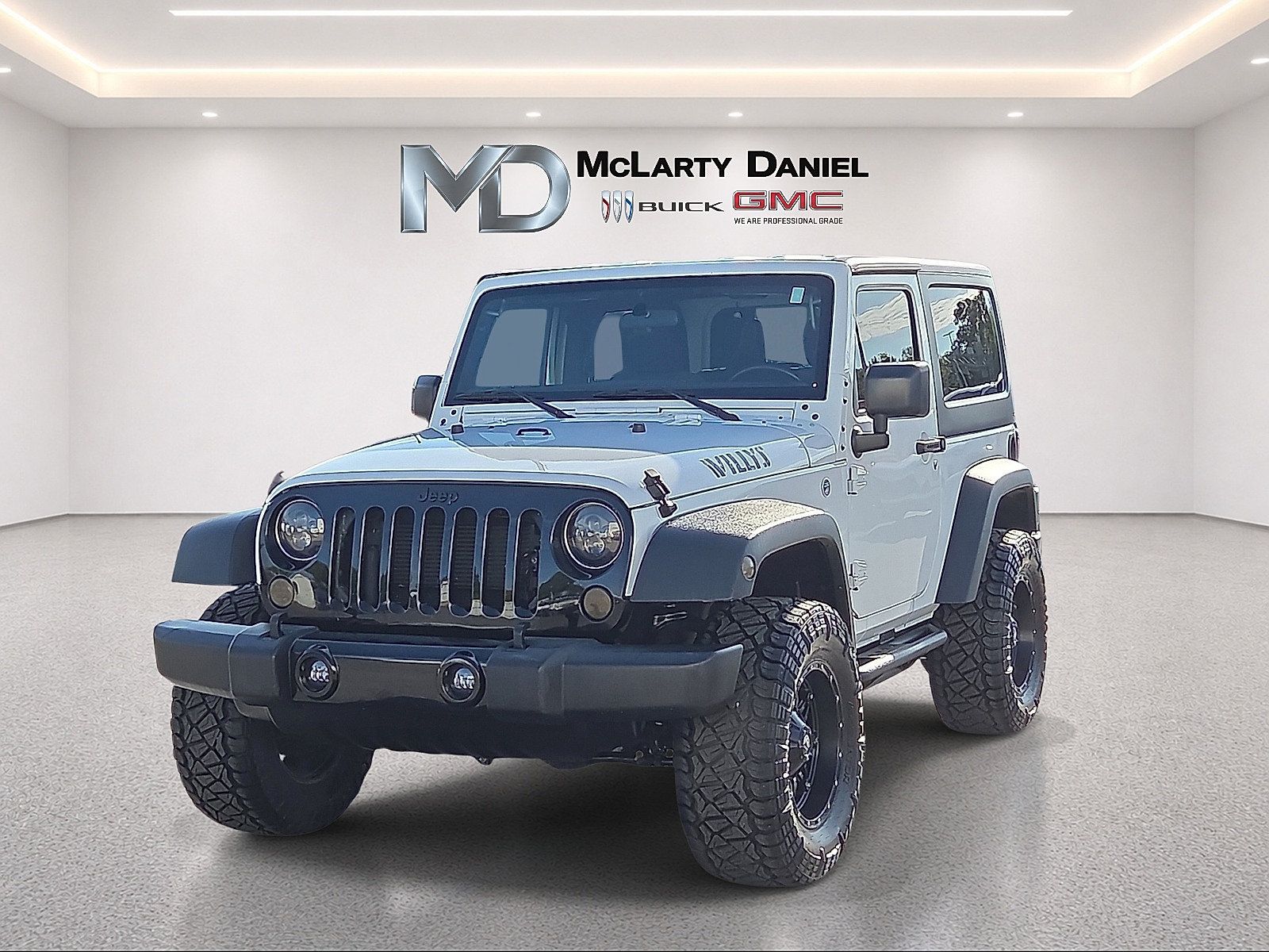 Used 2017 Jeep Wrangler Sport AWD/4WD image 3