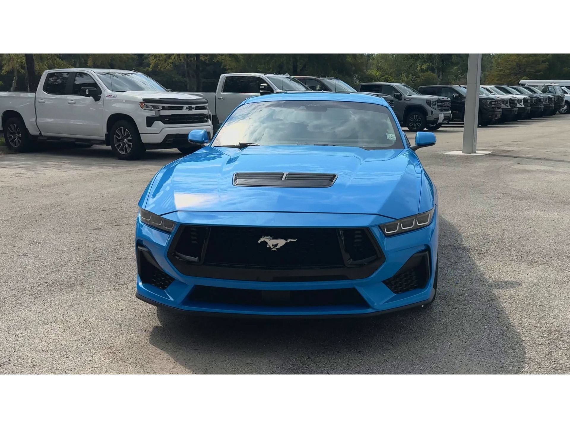 Used 2024 Ford Mustang GT Premium RWD image 3