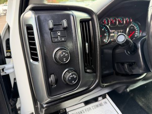 Used 2016 Chevrolet Silverado 3500 LT image 16
