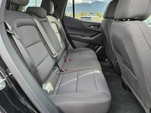 Used 2026 Chevrolet Equinox LT AWD/4WD image 33