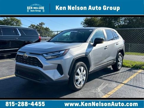 Used 2025 Toyota RAV4 LE AWD/4WD image 1
