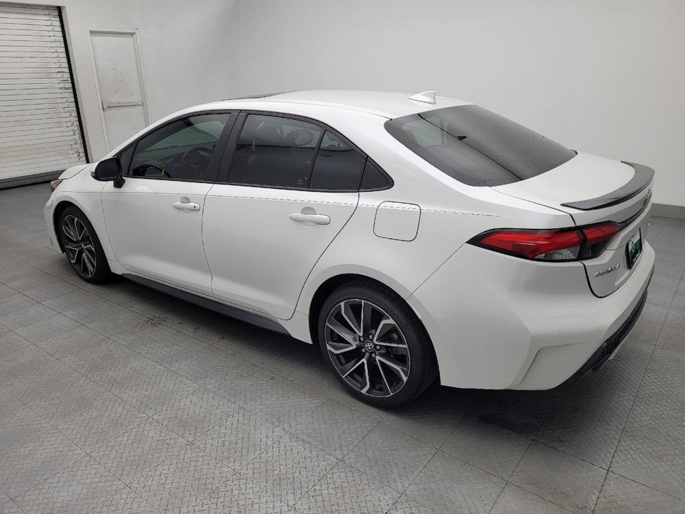 Used 2022 Toyota Corolla XSE FWD image 3