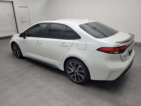 Used 2022 Toyota Corolla XSE FWD image 3