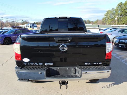 Used 2016 Nissan Titan SL image 4