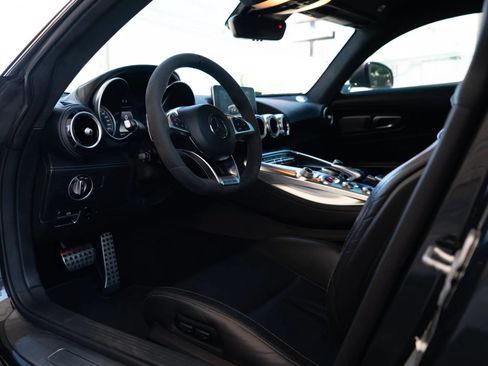 Used 2016 Mercedes-Benz AMG GT S image 16