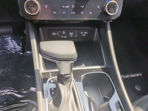 Used 2025 Hyundai Tucson SEL AWD/4WD image 14