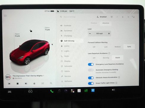 Used 2024 Tesla Model Y Long Range AWD/4WD image 32