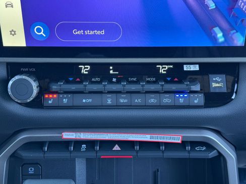 Used 2025 Toyota Tundra Limited image 29