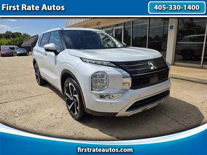Used 2023 Mitsubishi Outlander SE