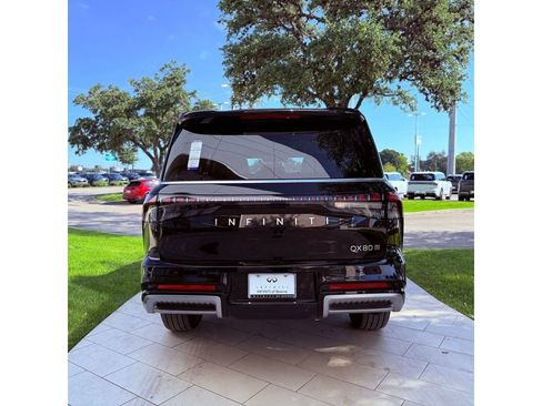 Certified 2026 INFINITI QX80 Pure w/ Cargo Package AWD/4WD image 6