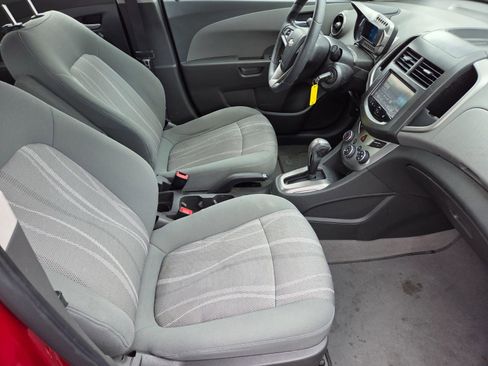 Used 2016 Chevrolet Sonic LT FWD image 15