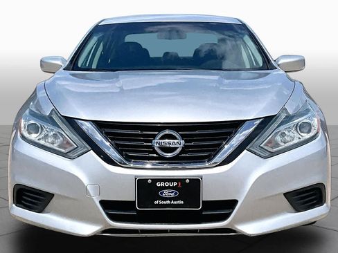 Used 2018 Nissan Altima 2.5 S w/ S Convenience Package FWD image 4