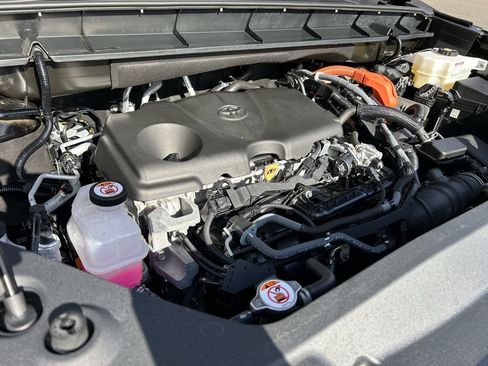 Certified 2023 Toyota Highlander Bronze Edition image 26