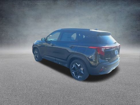 Used 2026 Kia Seltos S image 16