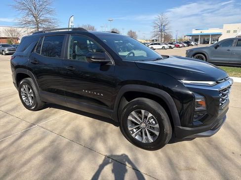 Used 2025 Chevrolet Equinox LT w/ Convenience Package II image 7