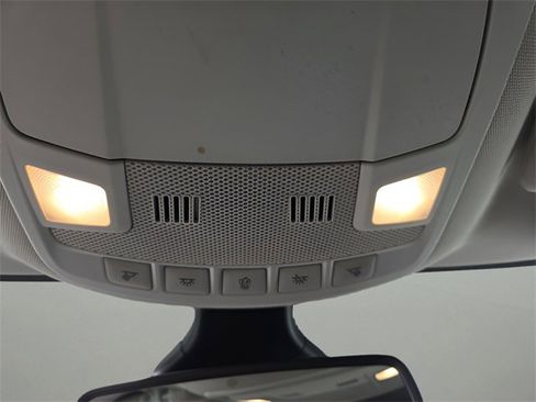 Used 2024 Ford Edge SEL image 21