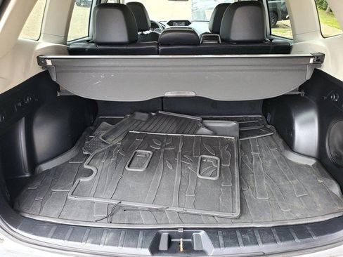 Used 2019 Subaru Forester Limited AWD/4WD image 17