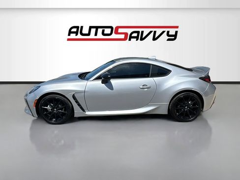 Used 2024 Toyota GR86 Premium RWD image 4