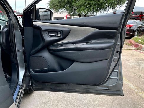 Used 2018 Nissan Murano SL w/ Moonroof Package FWD image 23