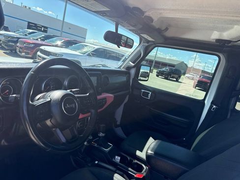 Used 2019 Jeep Wrangler Unlimited Sport S AWD/4WD image 19