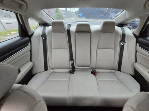 Used 2021 Honda Accord LX image 17