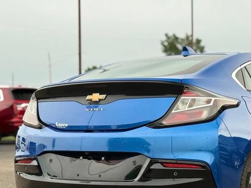 Used 2018 Chevrolet Volt Premier w/ Driver Confidence Package FWD image 47