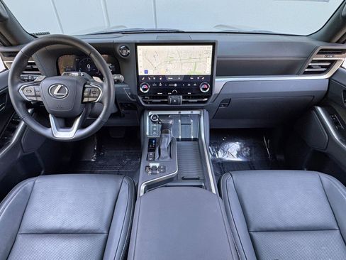 Used 2024 Lexus GX 550 AWD/4WD image 13