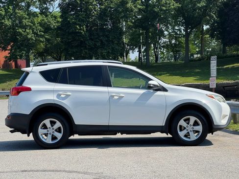 Used 2013 Toyota RAV4 XLE AWD/4WD image 5
