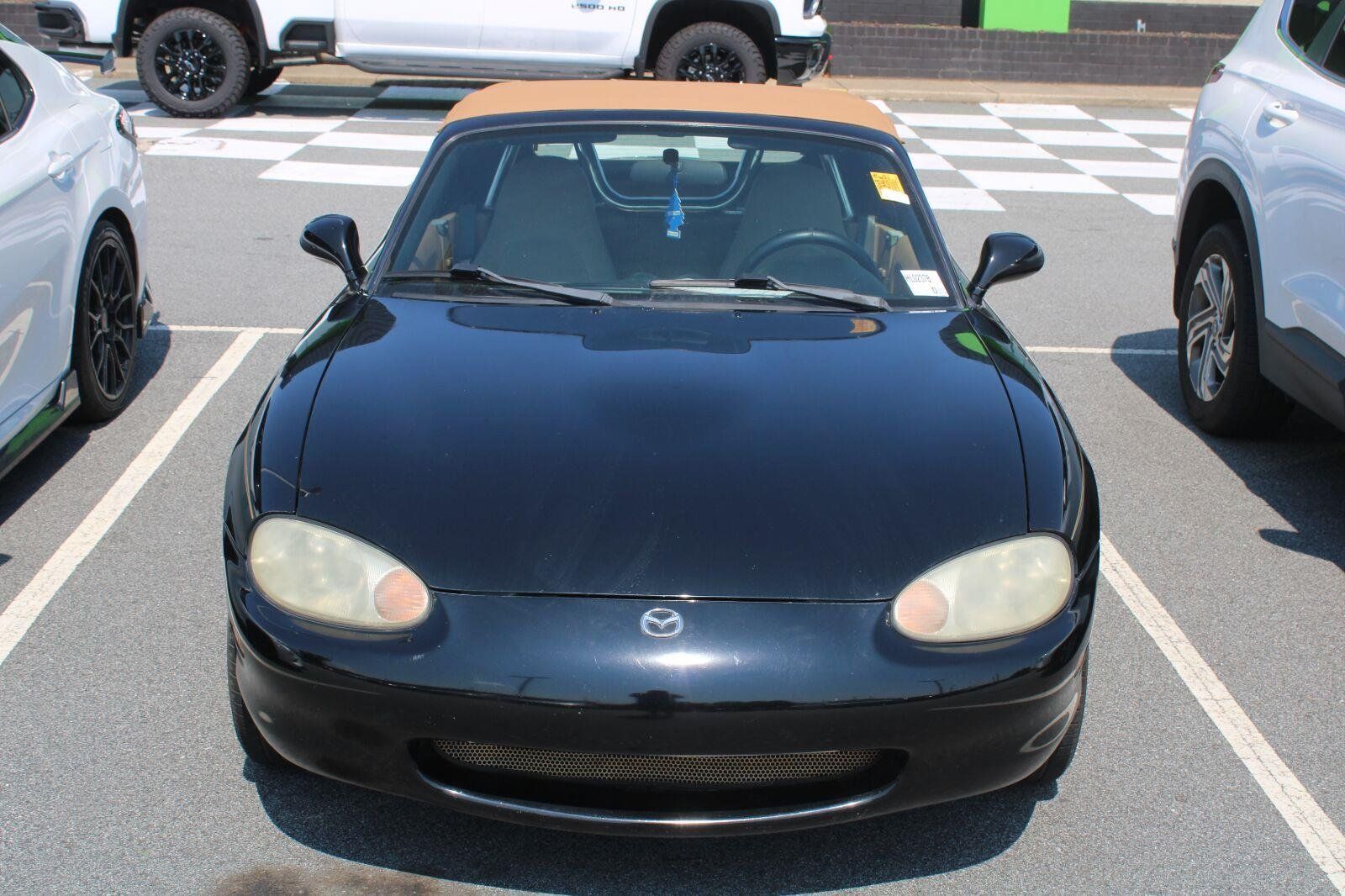 Used 1999 MAZDA MX-5 Miata RWD image 2