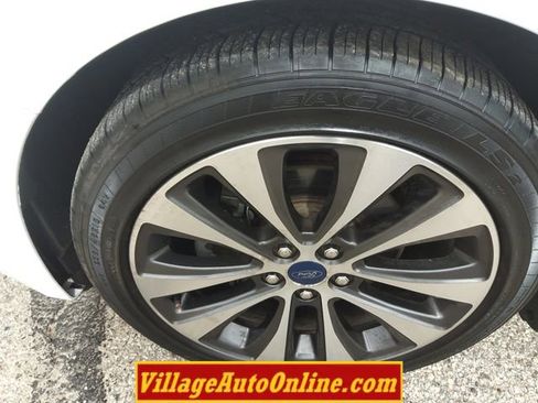 Used 2020 Ford Fusion SE image 26