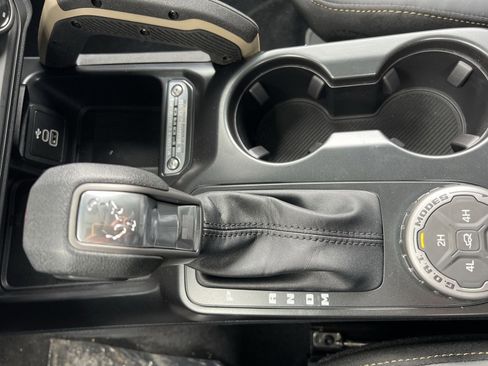 New 2026 Ford Bronco Badlands image 22