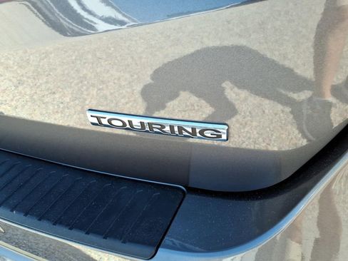 Used 2025 Honda Odyssey Touring image 10