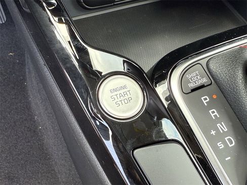 New 2025 Kia Soul GT-Line image 32