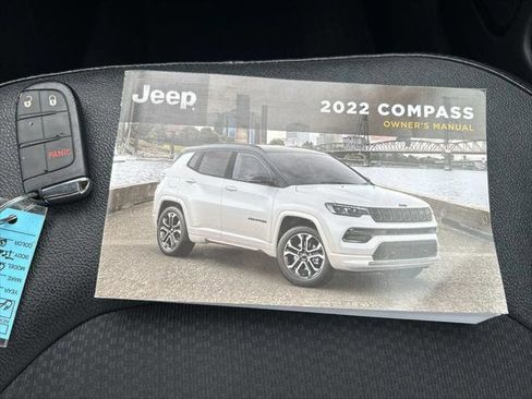 Certified 2022 Jeep Compass Trailhawk AWD/4WD image 19